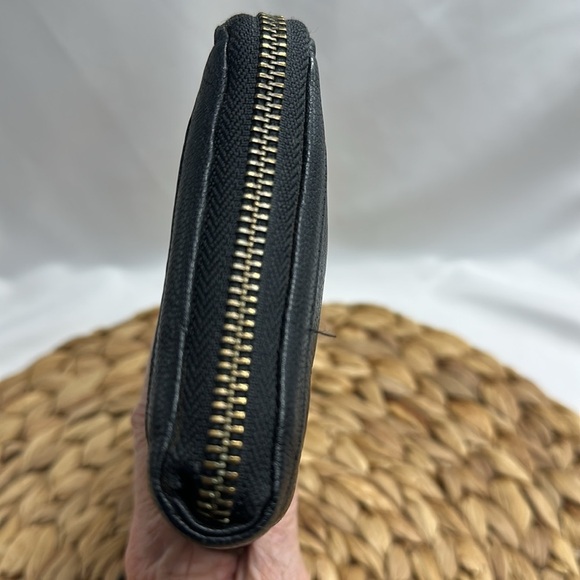 Kennith Cole Black Genuine Leather Zip Card Holding Wallet - Picture 3 of 9